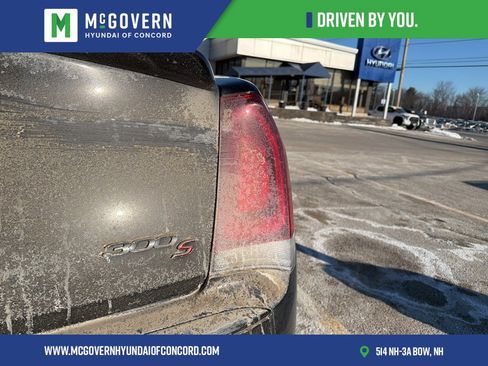 Used 2023 Chrysler 300 S w/ Comfort Group image 9