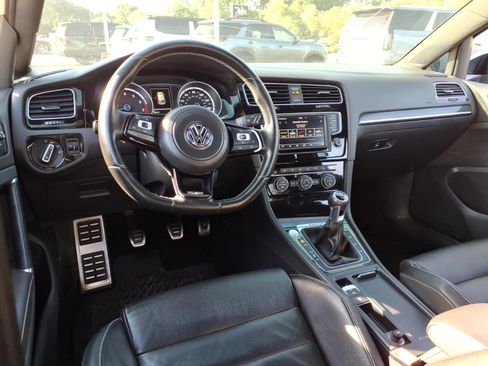 Used 2016 Volkswagen Golf R 4-Door AWD/4WD image 5