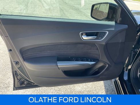 Used 2019 Acura TLX V6 w/ Technology & A-SPEC Pkg FWD image 13