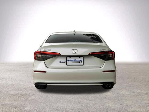 Used 2023 Honda Civic Sport image 8