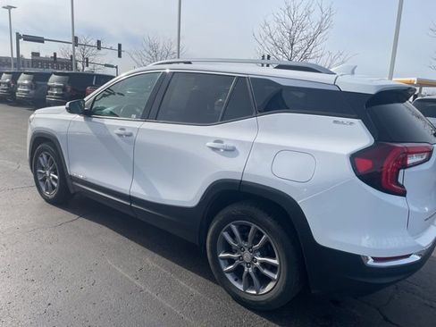 Certified 2024 GMC Terrain SLT image 4