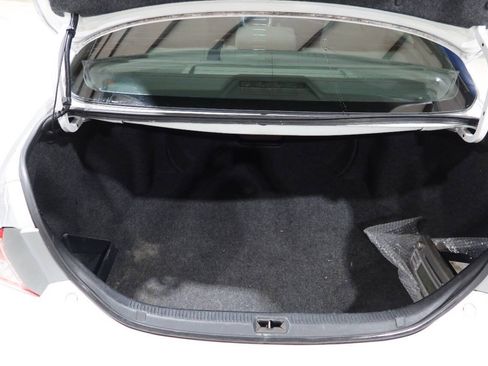 Used 2011 Toyota Camry SE w/ SE Extra-Value Pkg #1 FWD image 27