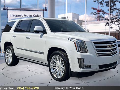 Used 2017 Cadillac Escalade Platinum AWD/4WD image 3