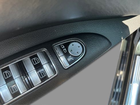 Used 2007 Mercedes-Benz S 550 4MATIC image 35