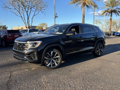 Certified 2025 Volkswagen Atlas Cross Sport SEL Premium R-Line image 31