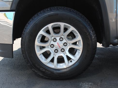 Used 2017 GMC Sierra 1500 SLE w/ SLE Value Package image 31