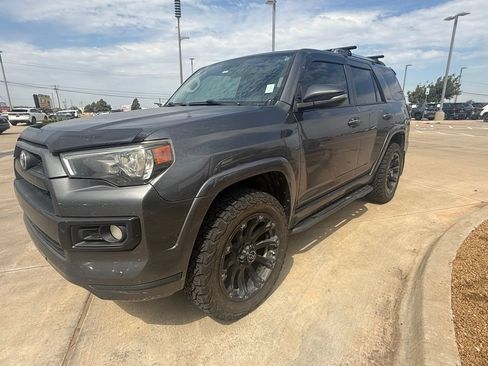 Used 2016 Toyota 4Runner 4WD image 7