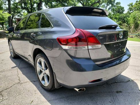 Used 2014 Toyota Venza LE AWD/4WD image 5