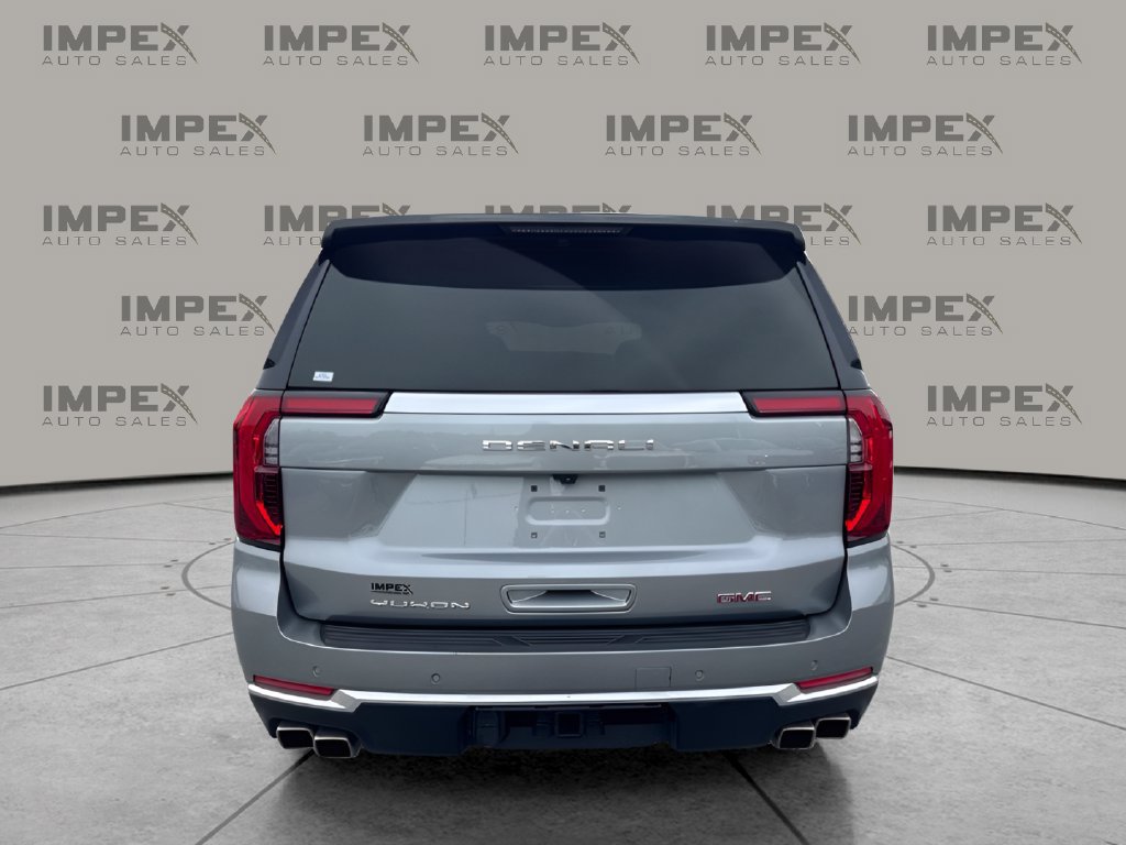 Used 2025 GMC Yukon Denali RWD image 4