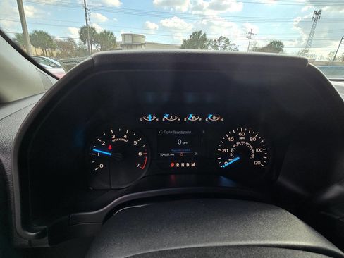 Used 2018 Ford F150 XL w/ Equipment Group 101A Mid image 13