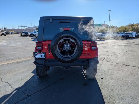 Used 2018 Jeep Wrangler Unlimited Sport image 5