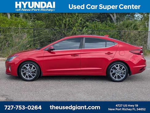 Used 2020 Hyundai Elantra Limited FWD image 2