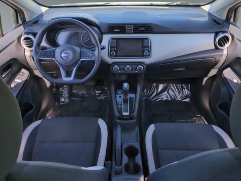 Used 2021 Nissan Versa SV image 22