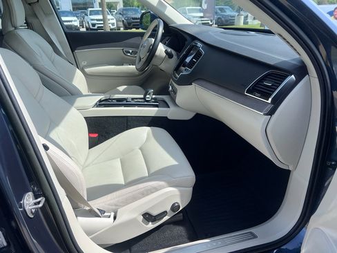 Used 2023 Volvo XC90 B6 Plus w/ Protection Package Premier AWD/4WD image 11