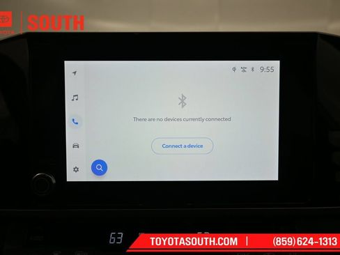 Used 2025 Toyota Camry SE FWD image 15