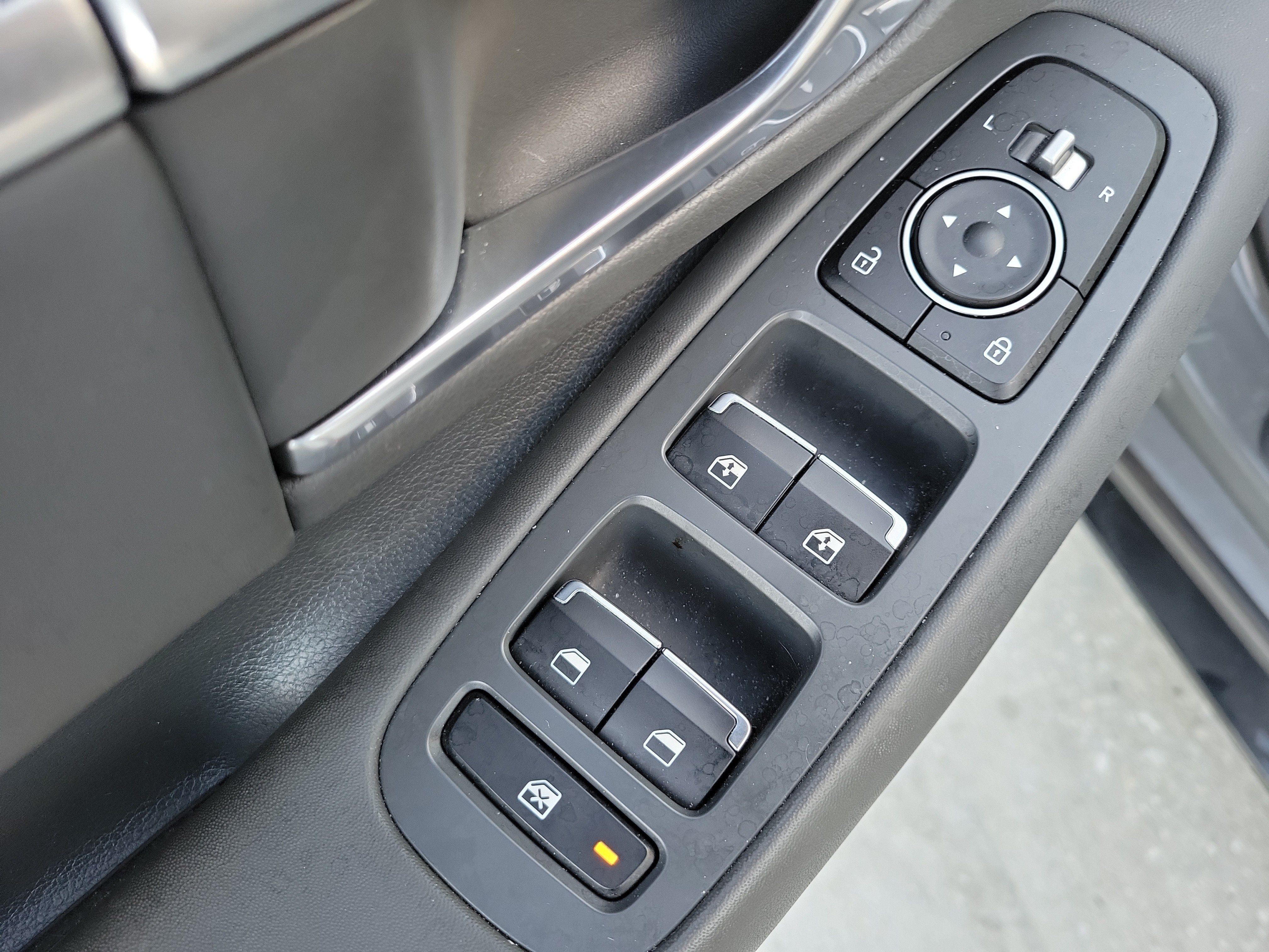 Used 2022 Hyundai Sonata SEL Plus w/ Cargo Package FWD image 17