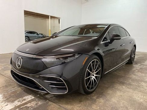 Used 2023 Mercedes-Benz EQS 580 4MATIC Sedan image 1