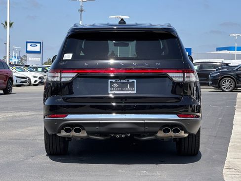 New 2025 Lincoln Aviator Reserve image 4