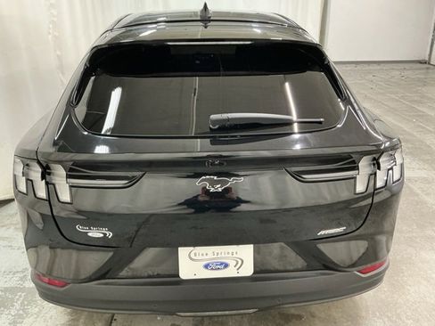 Used 2021 Ford Mustang Mach-E Select w/ Comfort/Appearance Package image 4