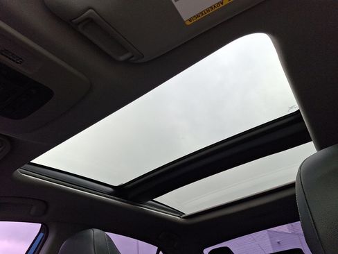 Used 2020 Toyota Camry XSE image 14