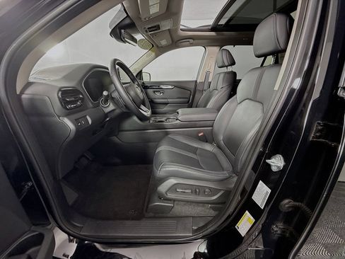 Used 2023 Honda Pilot Touring image 19