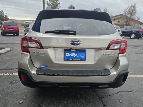 Used 2018 Subaru Outback 3.6R Limited image 4