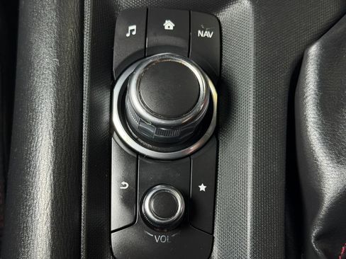Used 2017 MAZDA MX-5 Miata RF Club RWD image 28