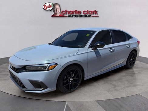 Used 2024 Honda Civic Sport image 1