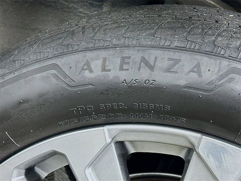 Used 2023 GMC Yukon XL Denali image 34