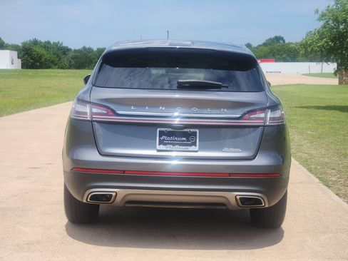 Used 2021 Lincoln Nautilus Reserve AWD/4WD image 8
