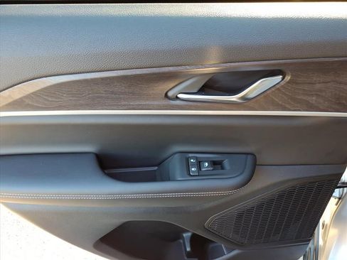 New 2025 Jeep Grand Cherokee Limited image 35