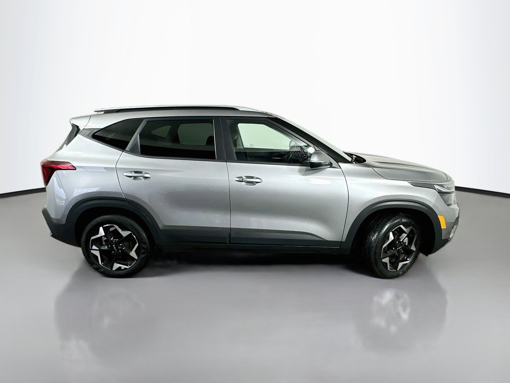 Certified 2026 Kia Seltos S FWD image 8