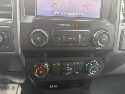 Used 2020 Ford F150 XLT image 19