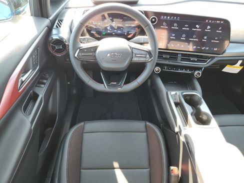 New 2026 Chevrolet Equinox EV RS image 11