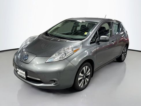 Used 2017 Nissan Leaf SV w/ Premium Package image 1