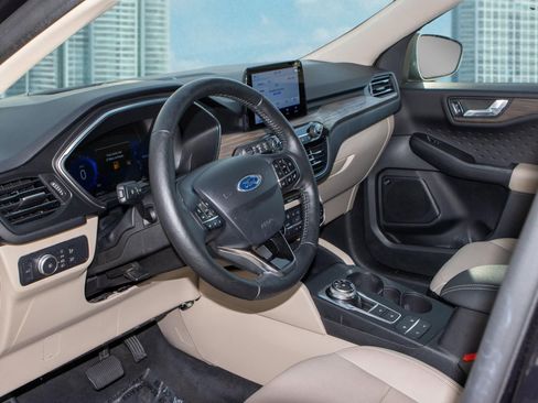 Used 2020 Ford Escape Titanium w/ Titanium Premium Package 2.0 image 10