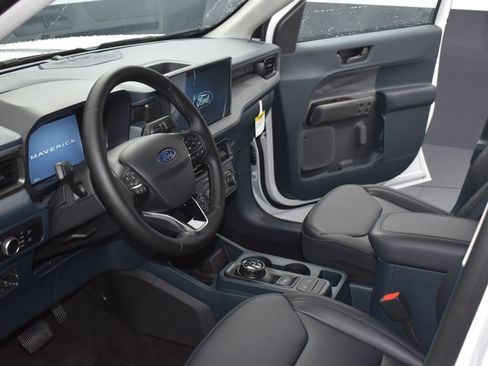 New 2025 Ford Maverick Lariat w/ Black Appearance Package image 20