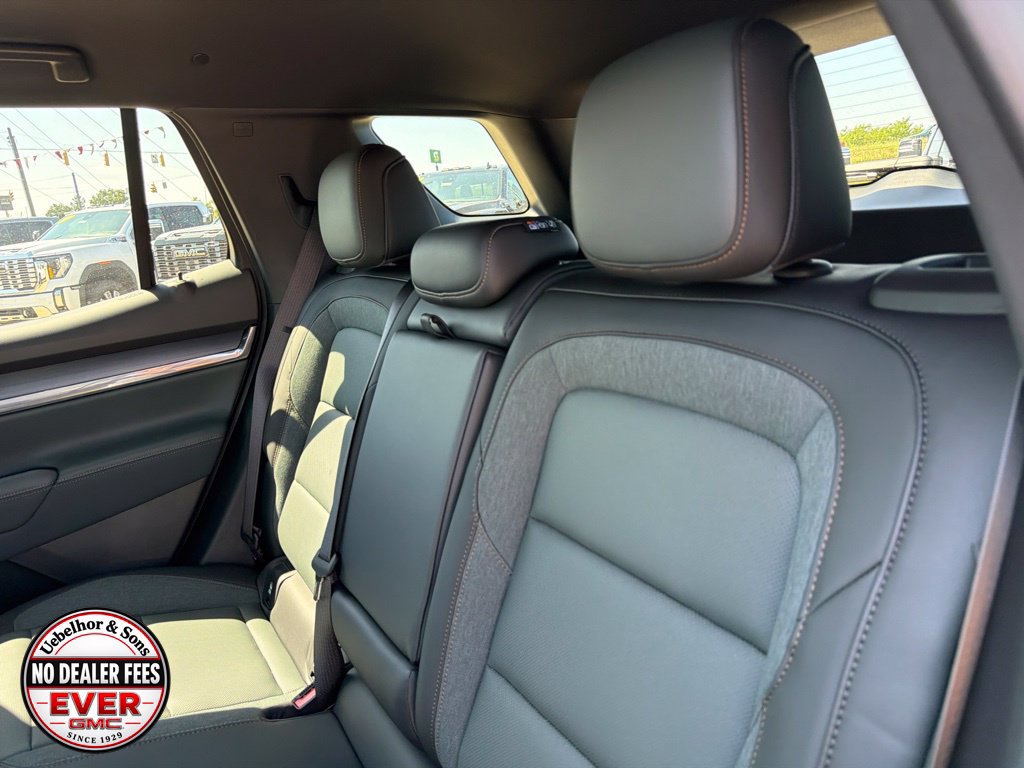 New 2027 GMC Terrain AT4 w/ Convenience Package III AWD/4WD image 17
