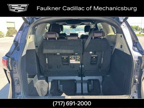 Used 2023 Toyota Sienna Platinum AWD/4WD image 14