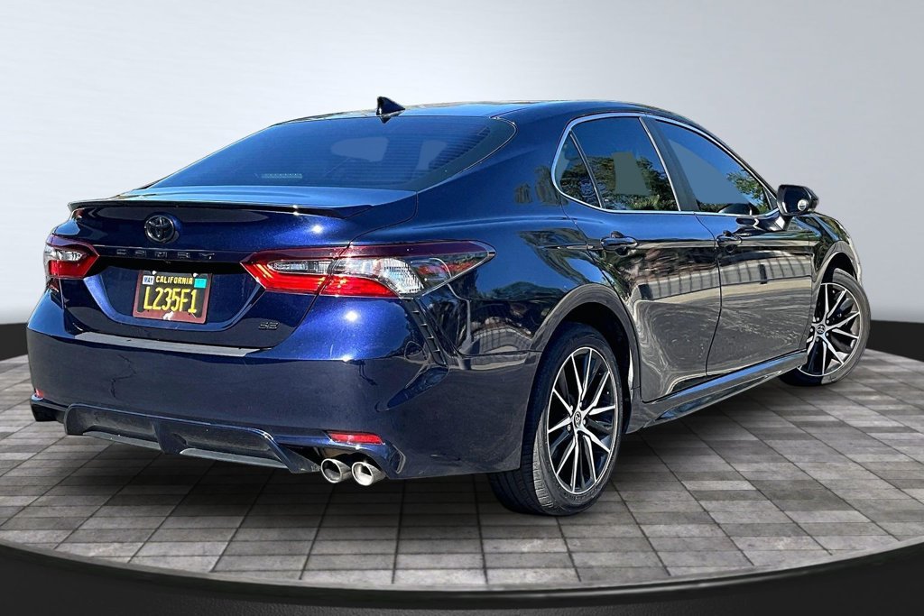 Used 2022 Toyota Camry SE w/ Carpet Mat Package (TMS) FWD image 22