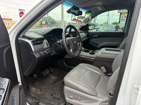 Used 2015 Chevrolet Tahoe LT w/ Luxury Package AWD/4WD image 8