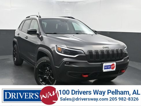 Used 2022 Jeep Cherokee Trailhawk w/ Premium Leather Package AWD/4WD image 1