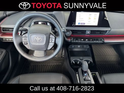 Used 2025 Toyota Prius Plug-In Hybrid FWD image 18