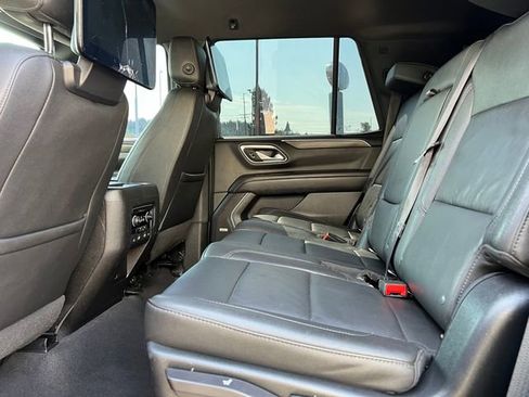 Used 2021 Chevrolet Tahoe Z71 w/ Rear Media and Nav Package image 18