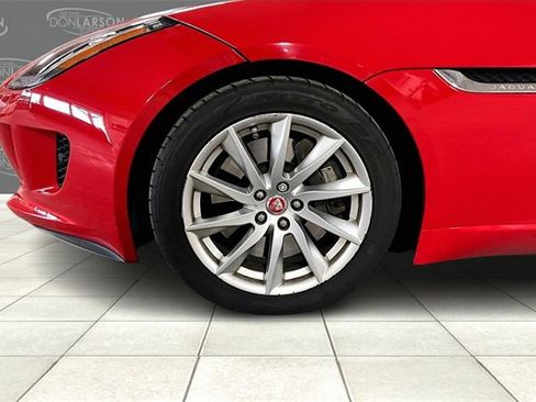 Used 2017 Jaguar F-TYPE Premium image 9