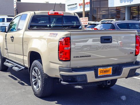 Used 2022 Chevrolet Colorado Z71 AWD/4WD image 21