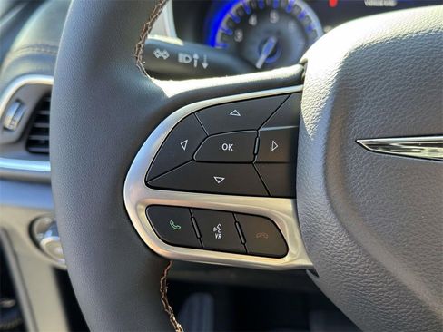 New 2026 Chrysler Pacifica Pinnacle image 22