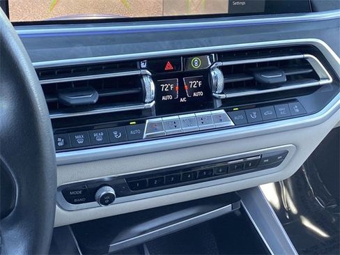 Used 2022 BMW X5 xDrive40i w/ Luxury Seating Package image 31