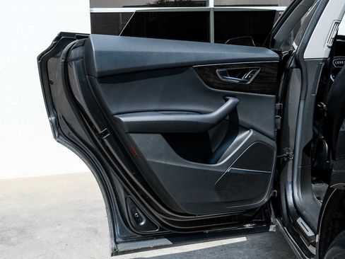 Used 2020 Audi Q8 Premium Plus w/ Premium Plus Package image 52