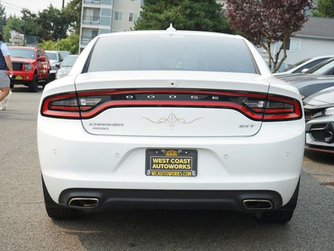 Used 2015 Dodge Charger SXT w/ AWD Plus Group image 4